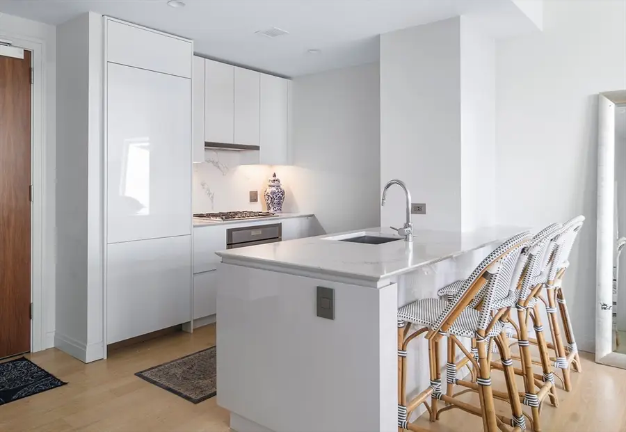 133 Seaport Blvd #520, Boston, MA 02210 - #2