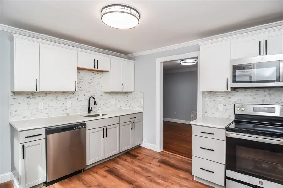 13 Crump St, Hudson, MA 01749 - #2