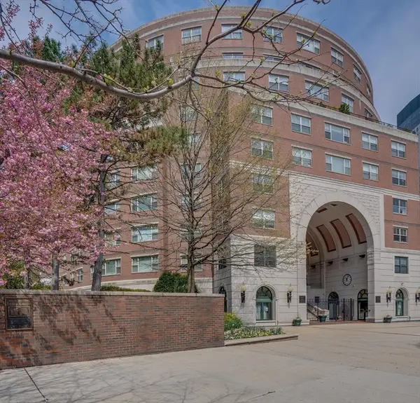 150 Staniford Street #PH9, Boston, MA 02114