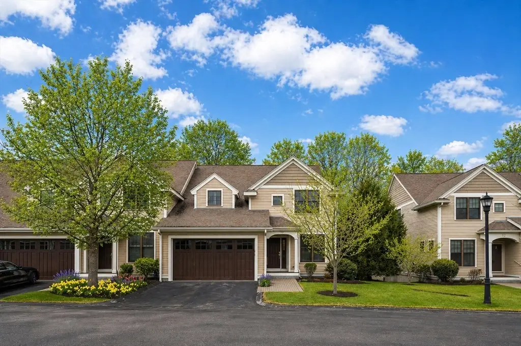 10 Graystone Cir #10, Winchester, MA 01890 - #1