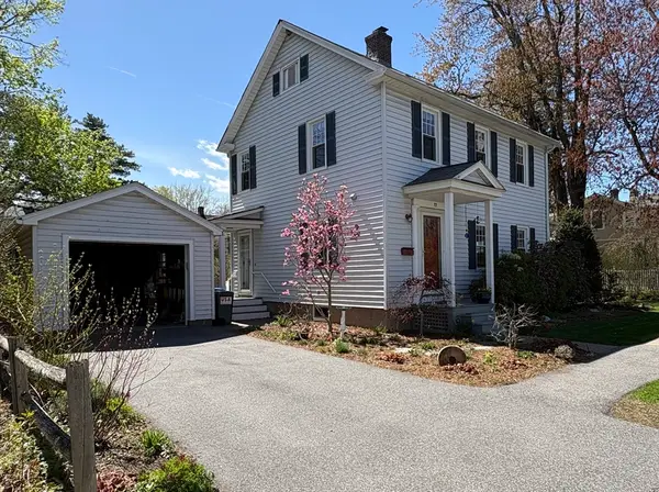 17 Fairview Ave, Northampton, MA 01060