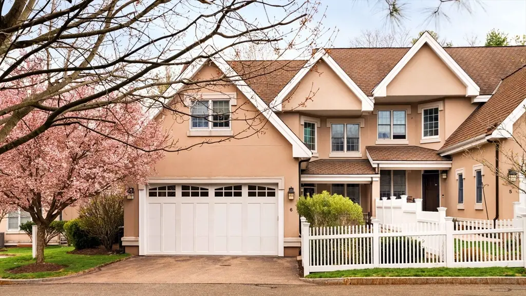 287 Langley Rd #6, Newton, MA 02459 - #1