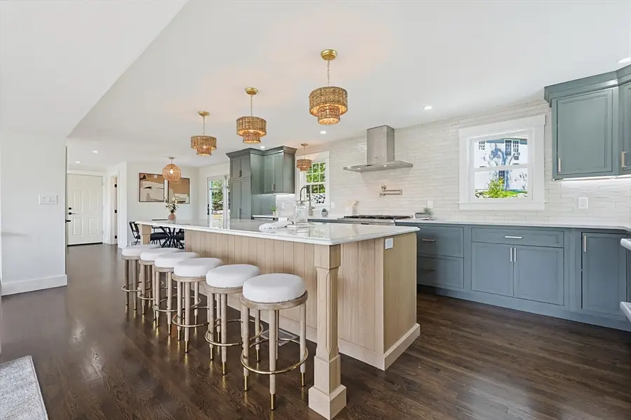 64 Hunting Ave, Shrewsbury, MA 01545 - #2