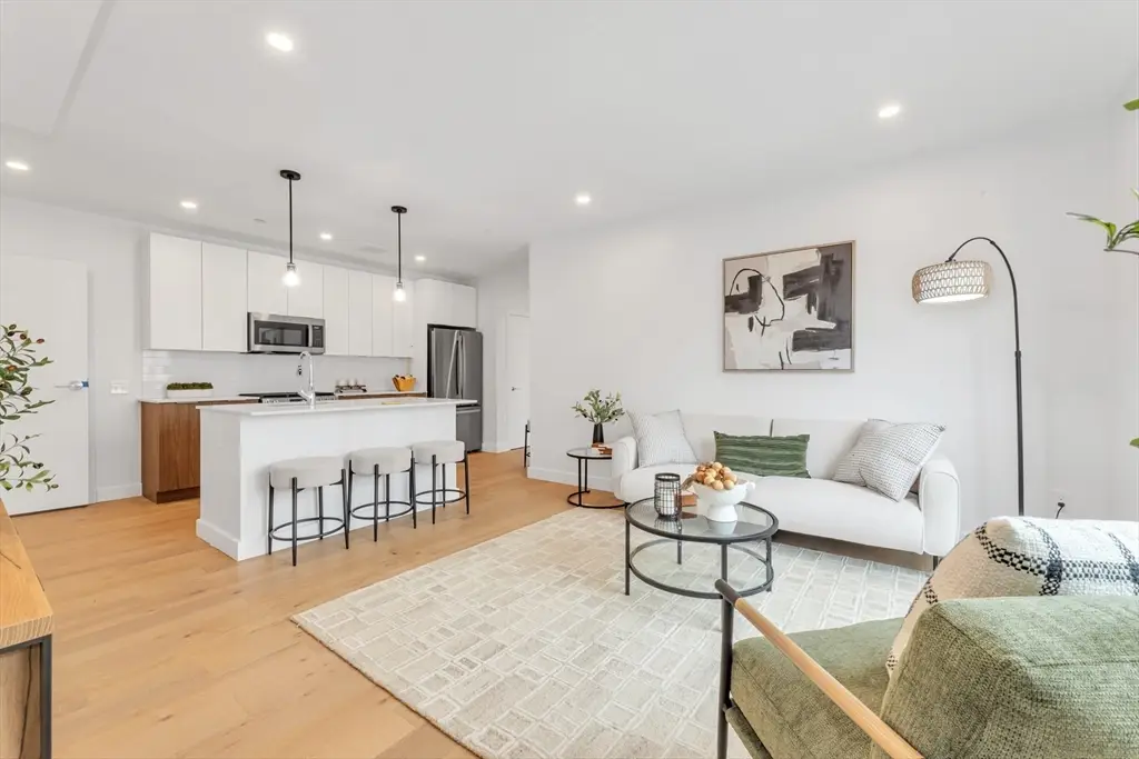 3992 Washington St #302, Boston, MA 02131 - #1