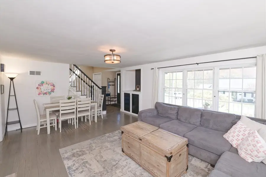 24 Lind St, Oxford, MA 01540 - #3