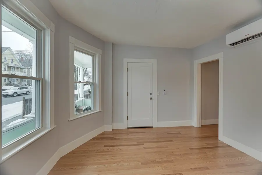 24 Dunlap St, Salem, MA 01970 - #3