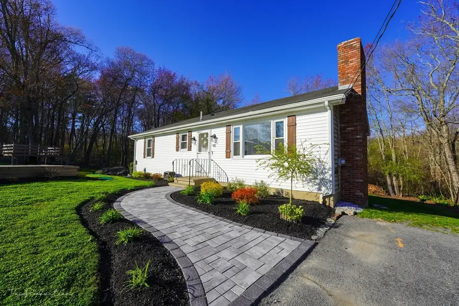 90 Merlin Dr, Swansea, MA 02777 - #3