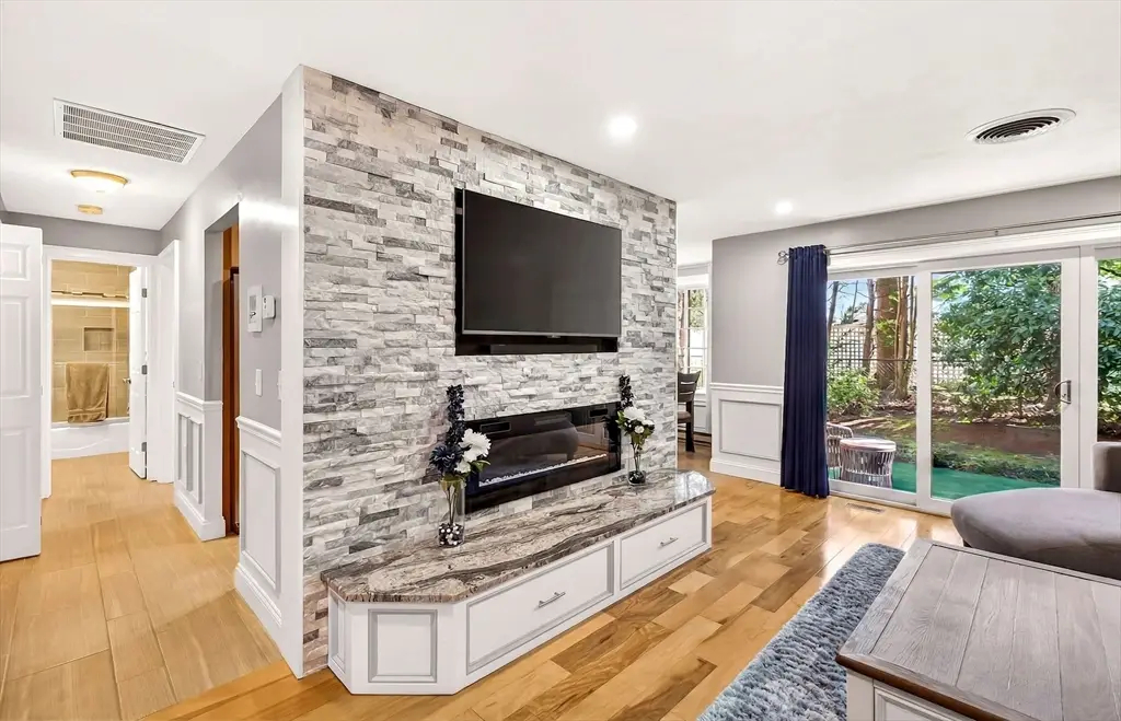 31 Church Green #102, Taunton, MA 02780 - #1