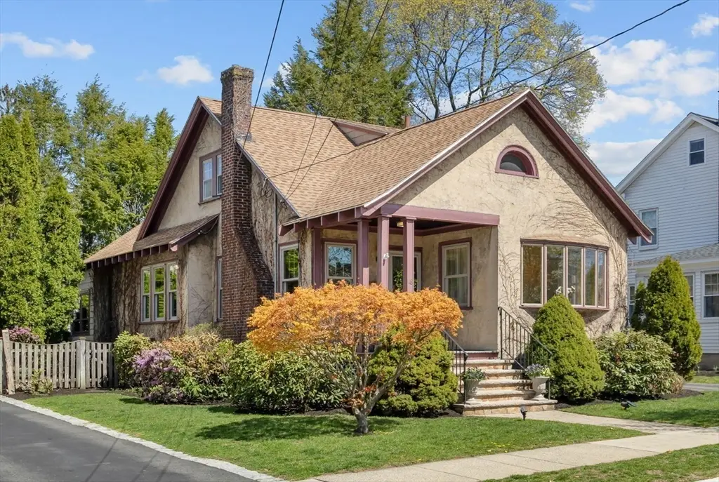 18 Glendale Ave, Melrose, MA 02176 - #1