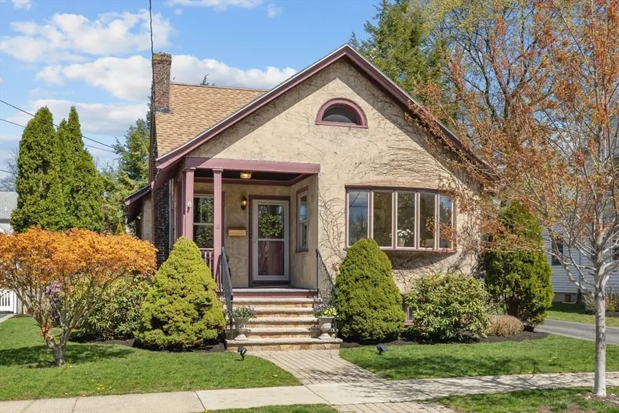 18 Glendale Ave, Melrose, MA 02176 - #2