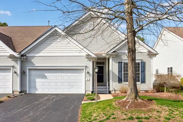 6 Champlain Cir, Plymouth, MA 02360