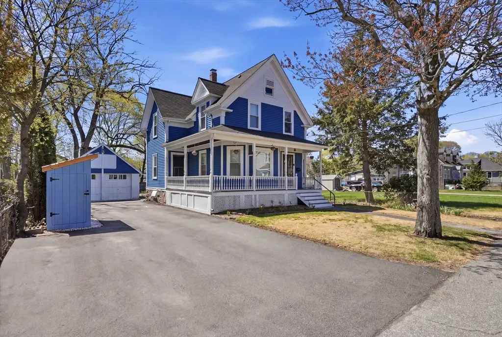 20 Pleasant St, Saugus, MA 01906 - #1