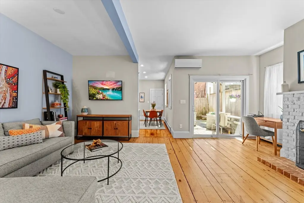33 Mystic St #1, Boston, MA 02129 - #1