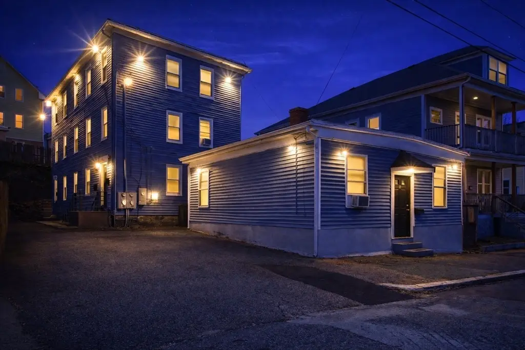 23 Whitehall, Providence, RI 02909 - #1