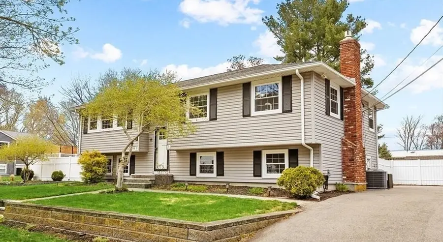 15 Fuller Rd, Middleton, MA 01949 - #3