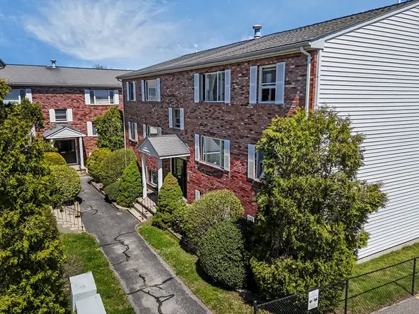 50 Clark St #11, Fall River, MA 02720