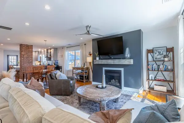 26 Shirley St #B, Winthrop, MA 02152