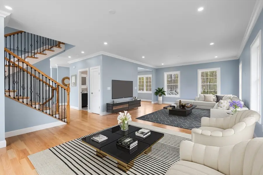 24 Marion St, Walpole, MA 02081 - #2