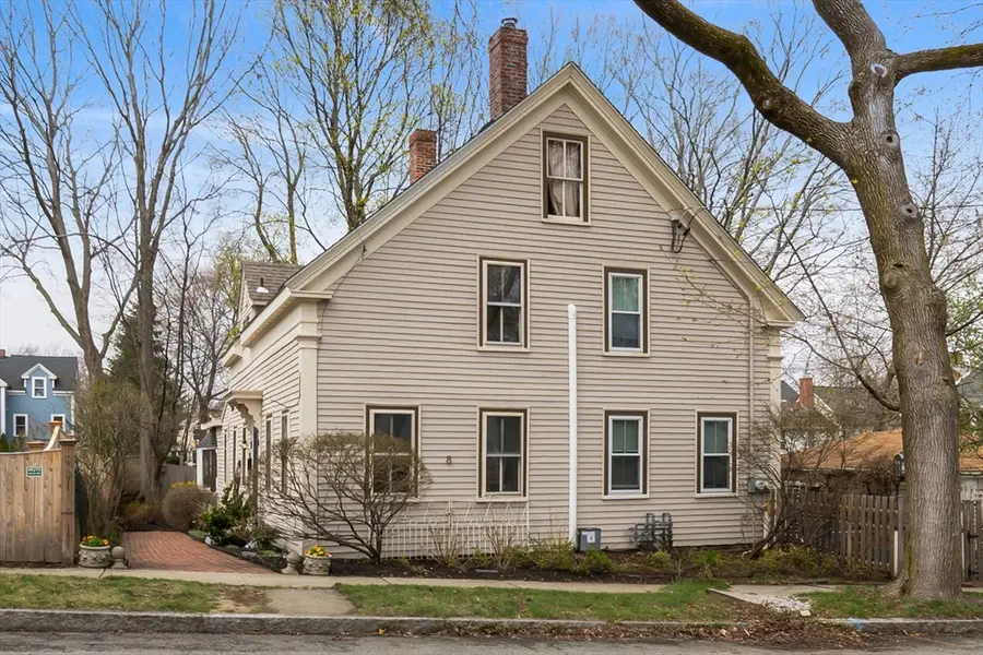 8 California St, Newburyport, MA 01950 - #3