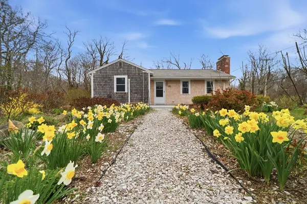 26 Locust Rd, Orleans, MA 02653