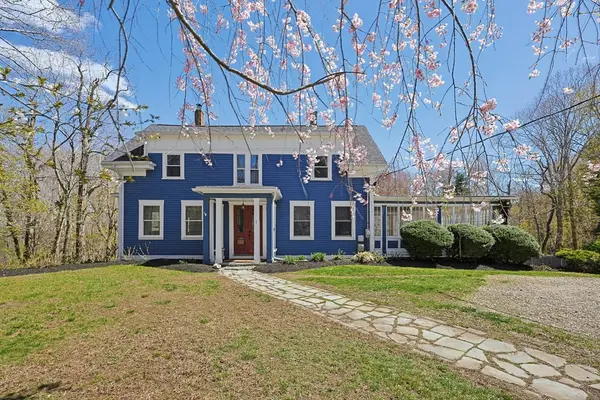 1 Highland Rd, Lakeville, MA 02347