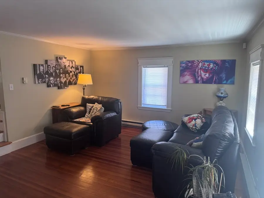 288 Weymouth St, Holbrook, MA 02343 - #3