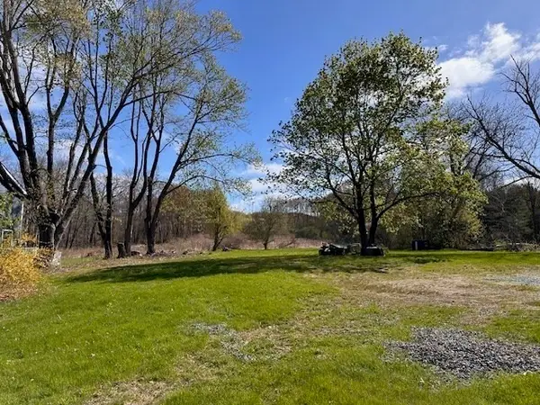 229 & 225 Providence Rd, Grafton, MA 01560