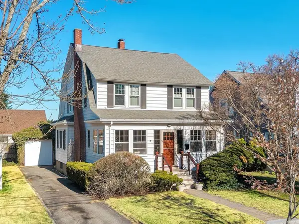 29 Thaxter Rd, Newton, MA 02460