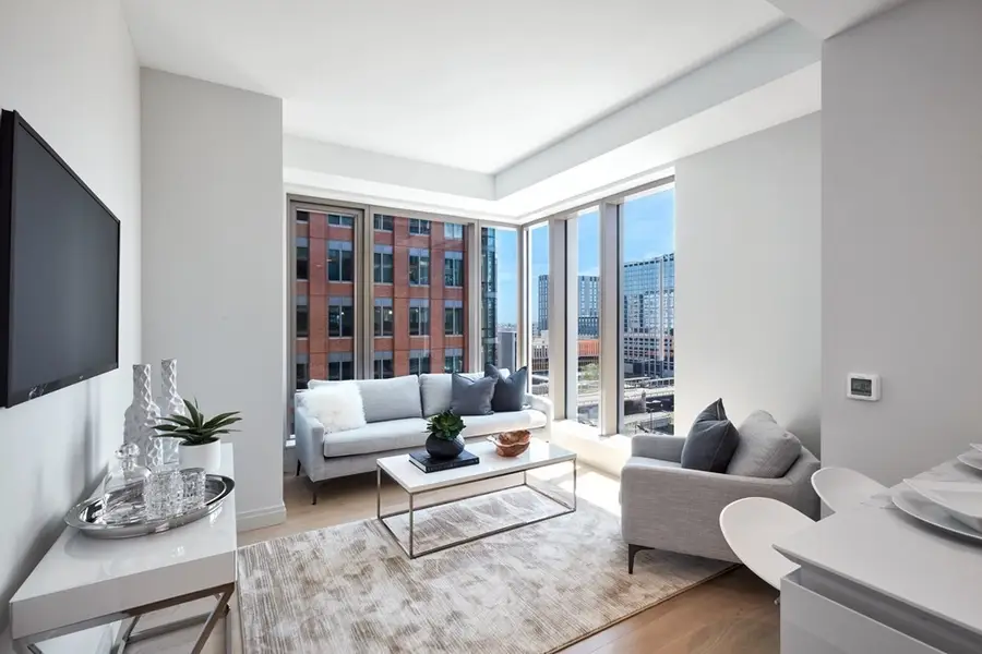 135 Seaport Blvd #808, Boston, MA 02210 - #2