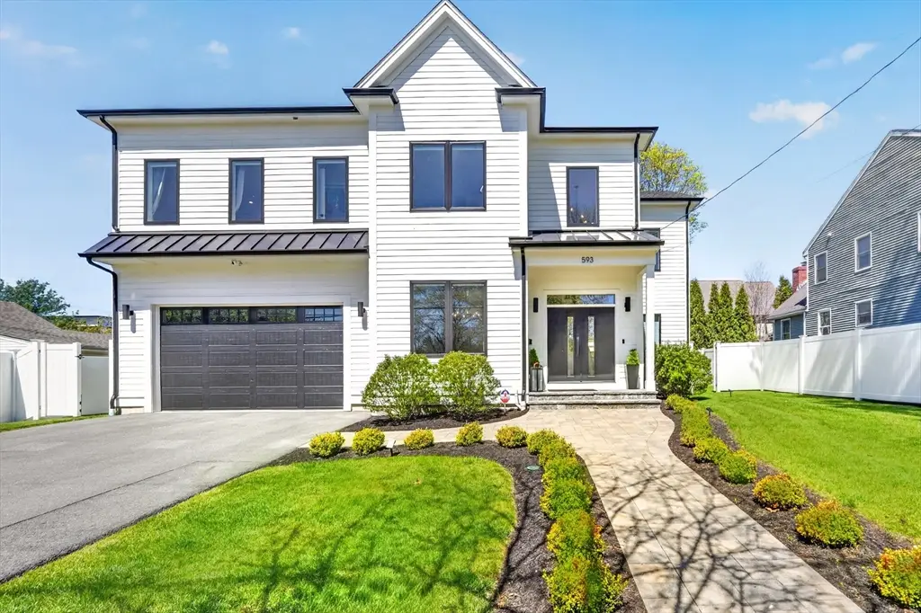 593 Saw Mill Brook Pkwy, Newton, MA 02459 - #1