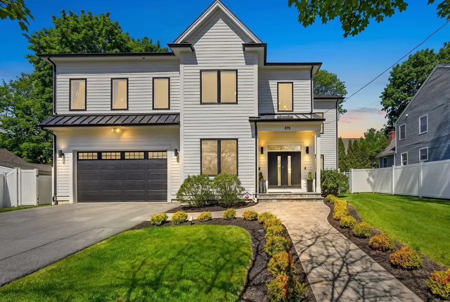 593 Saw Mill Brook Pkwy, Newton, MA 02459 - #2