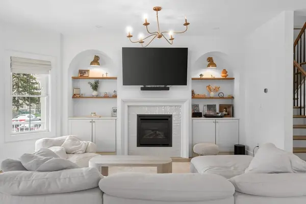 17 Manning St #17, Medford, MA 02155