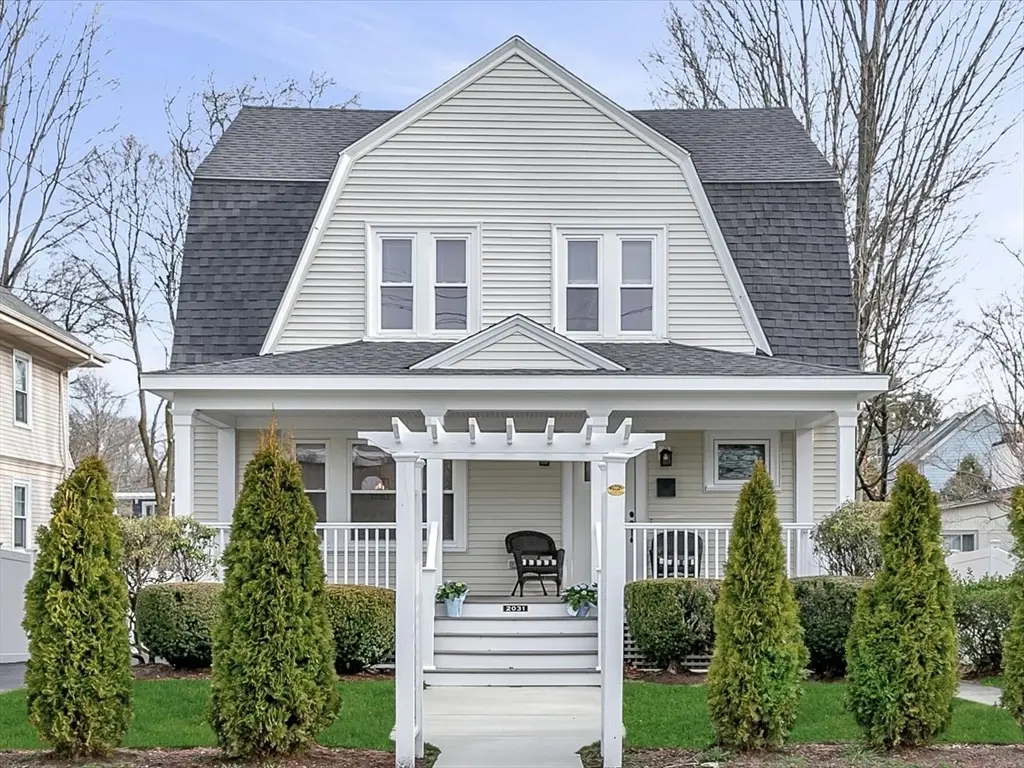 2031 Commonwealth Ave, Newton, MA 02466 - #1