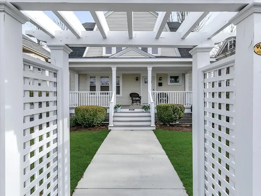 2031 Commonwealth Ave, Newton, MA 02466 - #2