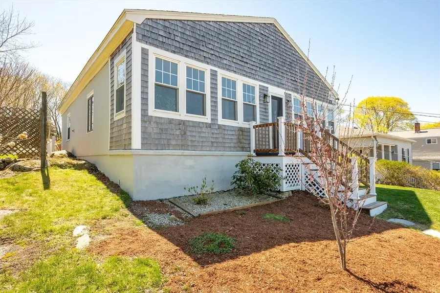27 Gee Avenue, Gloucester, MA 01930 - #3