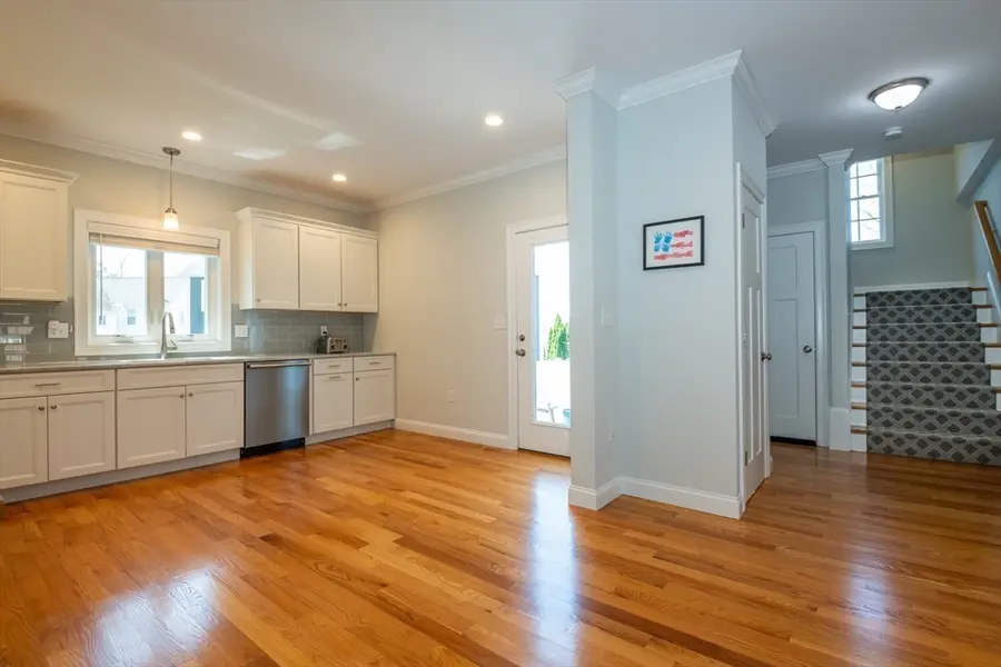 102 William Street #B, Stoneham, MA 02180 - #3