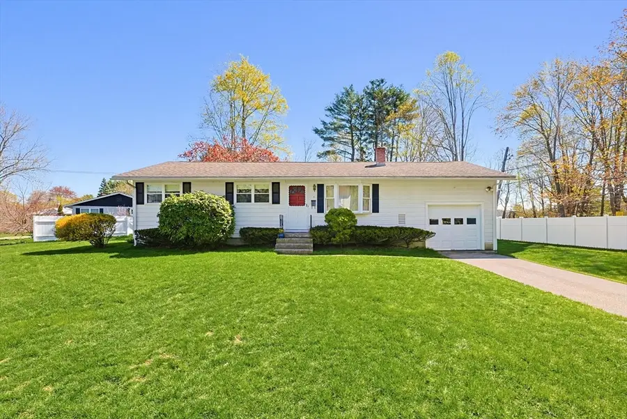 11 Regal St, Holliston, MA 01746 - #2