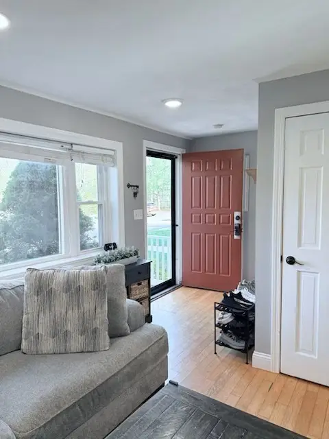 152 E Bacon St #D2, Plainville, MA 02762