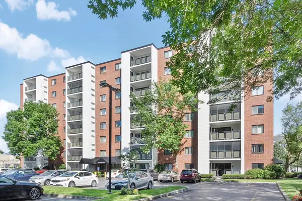 22 Ninth #107, Medford, MA 02155