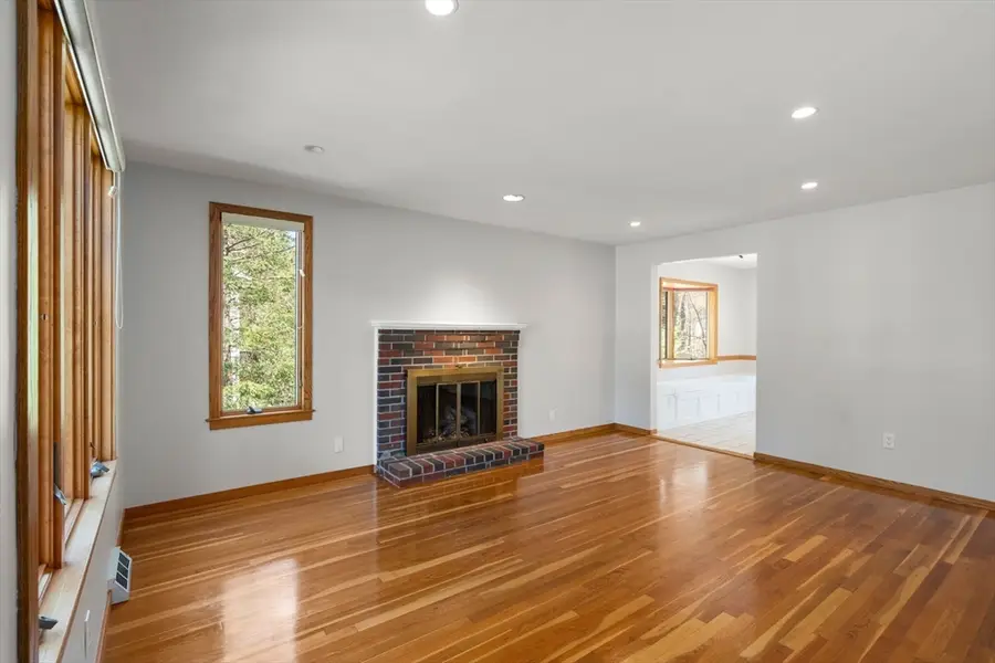 109 Jerrold St, Holliston, MA 01746 - #3