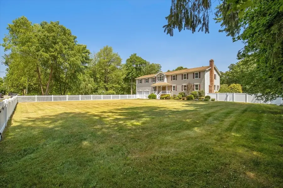 220 Mattapoisett Rd, Rochester, MA 02770 - #2