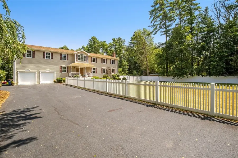 220 Mattapoisett Rd, Rochester, MA 02770 - #3