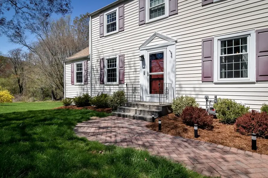 15 Maple Lane, Framingham, MA 01702 - #3