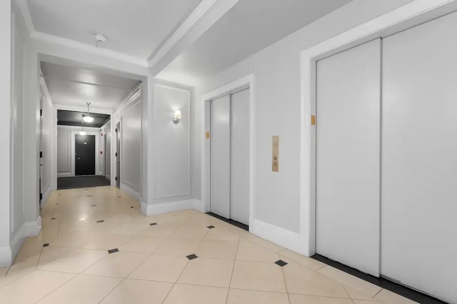 21 Beacon St #3K, Boston, MA 02108 - #3