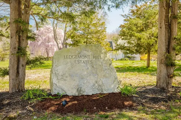 191 Fairway Drive, Seekonk, MA 02771