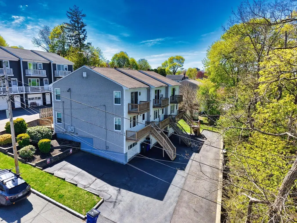 103 Valentine St #3, Fall River, MA 02720 - #1