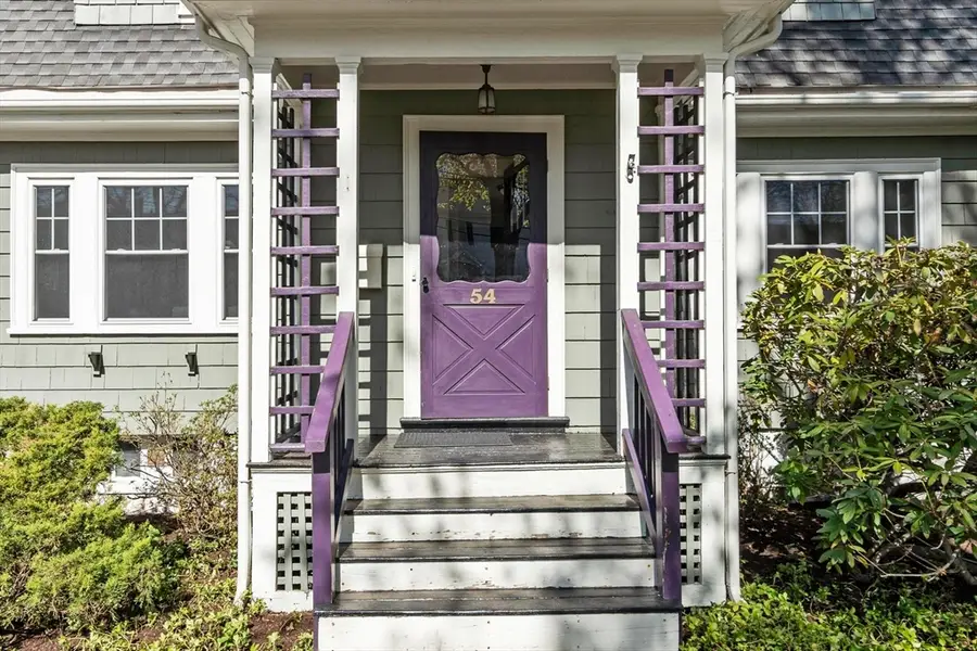 54 Pratt St, Reading, MA 01867 - #3