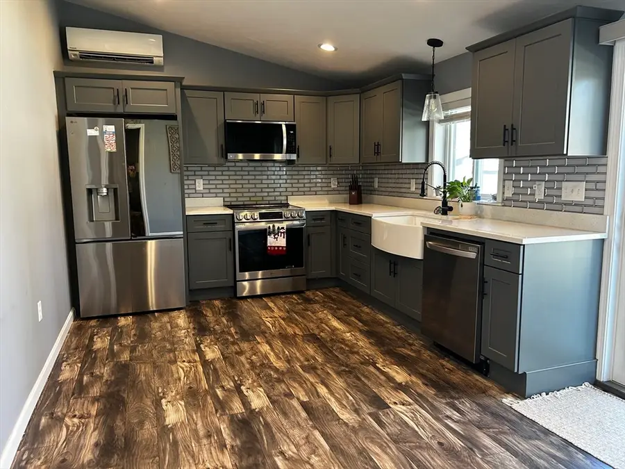 6 Upton St, Hanson, MA 02341 - #2