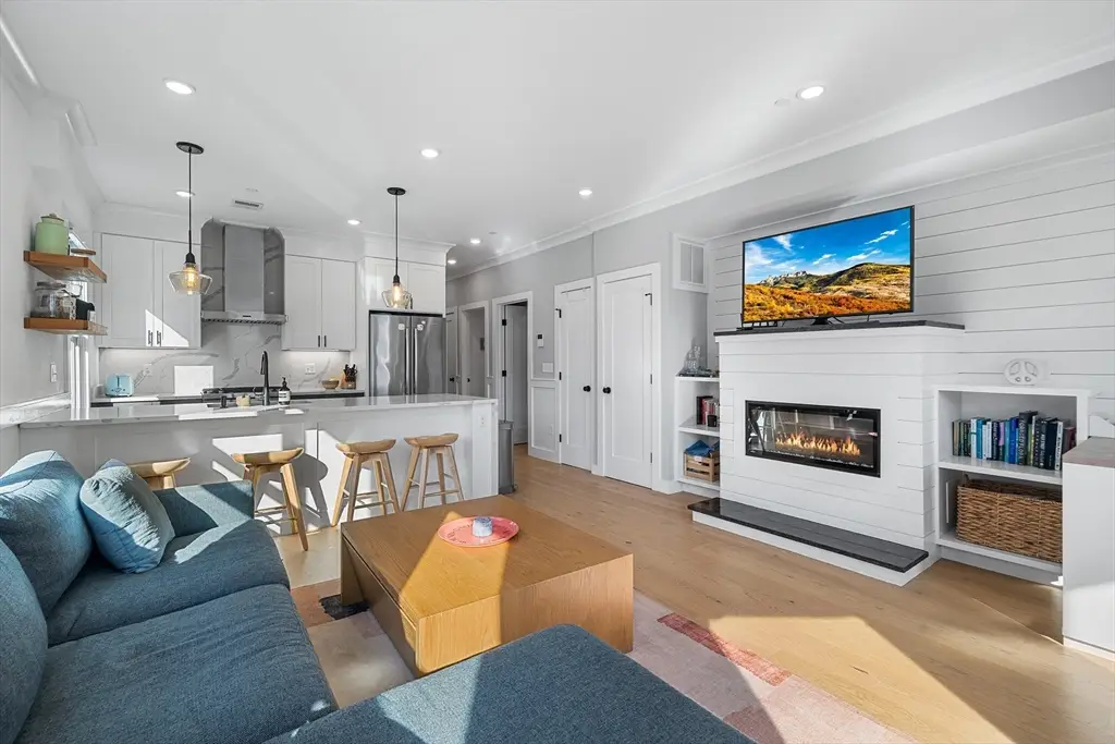 111 Beacon St #B, Somerville, MA 02143 - #1