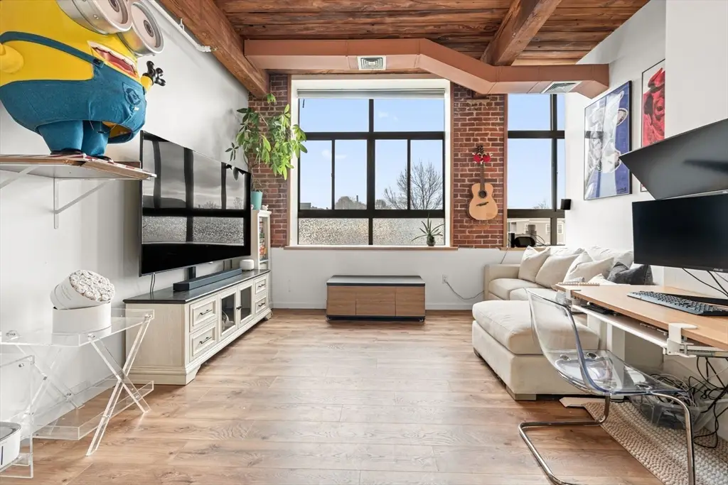 10 Linwood St #214, Malden, MA 02148 - #1